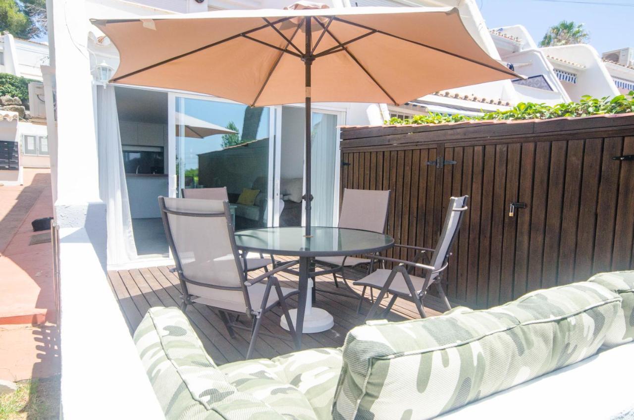 Apartment Seghers- Seaside Charm By The Beach Estepona Eksteriør billede